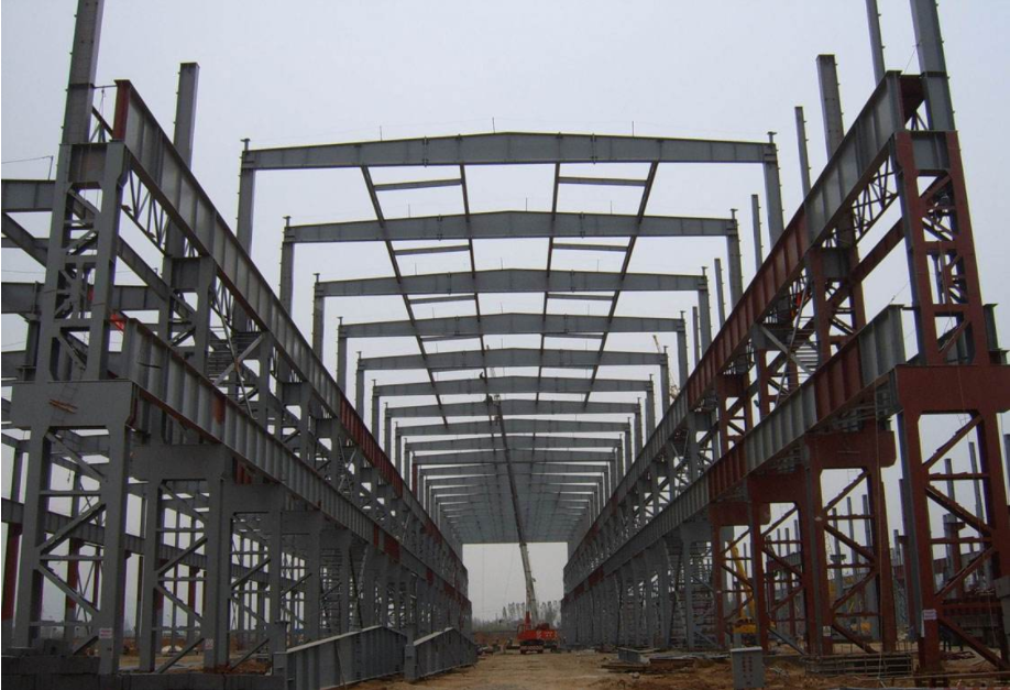 山东钢结构加工在焊接时需要注意的事项